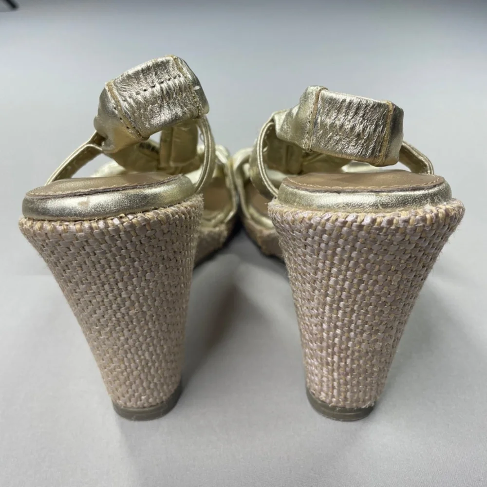 NEW You by Crocs Shoes Womens 8 gold brown leather wedge heels summer cocktail - Picture 5 of 11